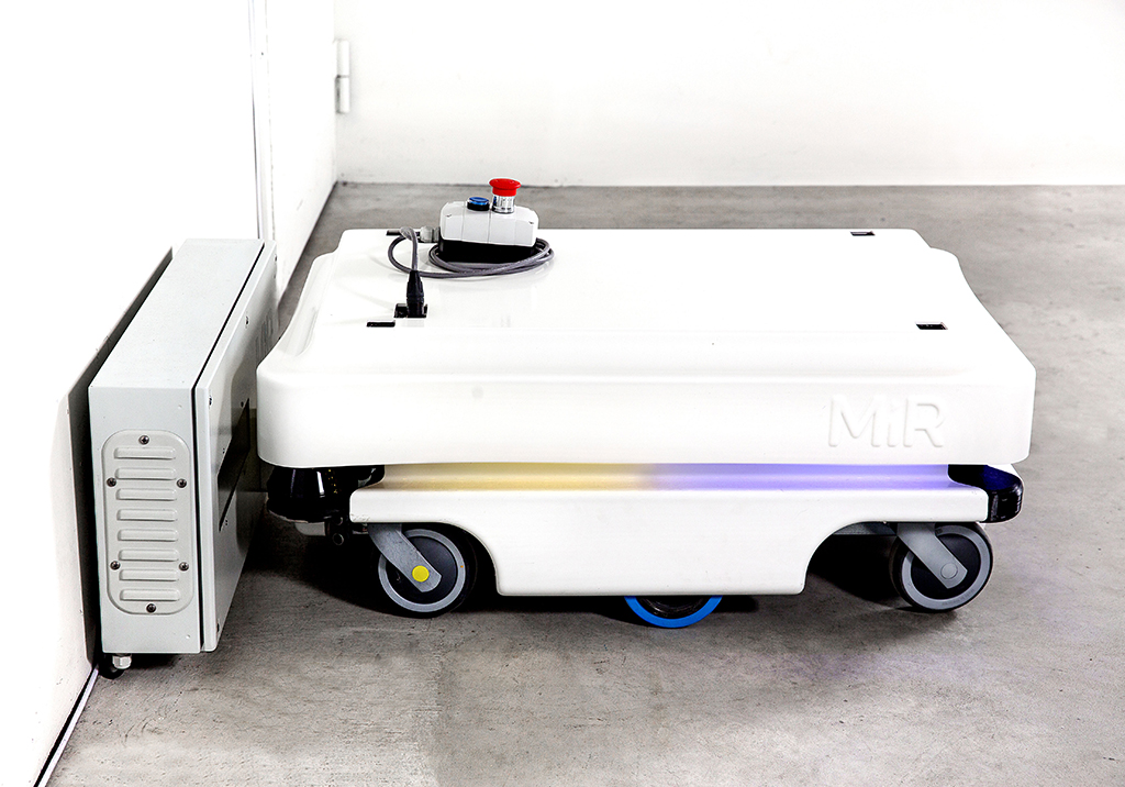 mir移動機器人+mir charge 24v自動充電樁