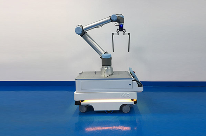 移動機器人搭載協作機械臂